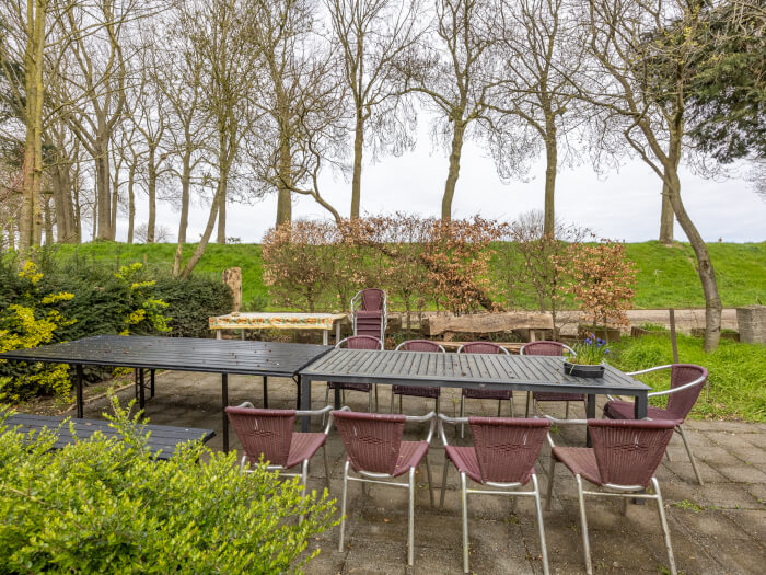 Vakantiewoning in Ravenstein (Noord-Brabant) voor 20 personen met 6 slaapkamers.
