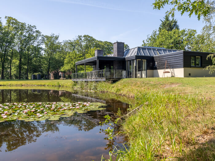 Vakantiewoning in Denekamp (Overijssel) voor 12 personen met 6 slaapkamers.
