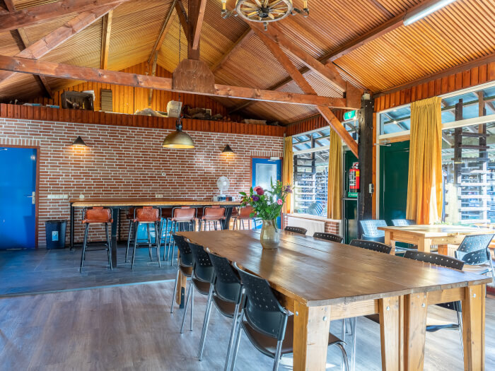Vakantiewoning in Zevenaar (Gelderland) voor 20 personen met 10 slaapkamers.