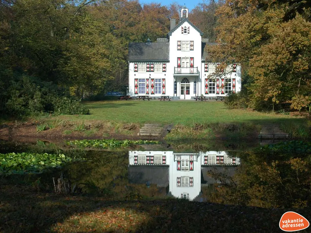 Vakantiewoning in Apeldoorn (Gelderland) voor 94 personen met 7 slaapkamers.