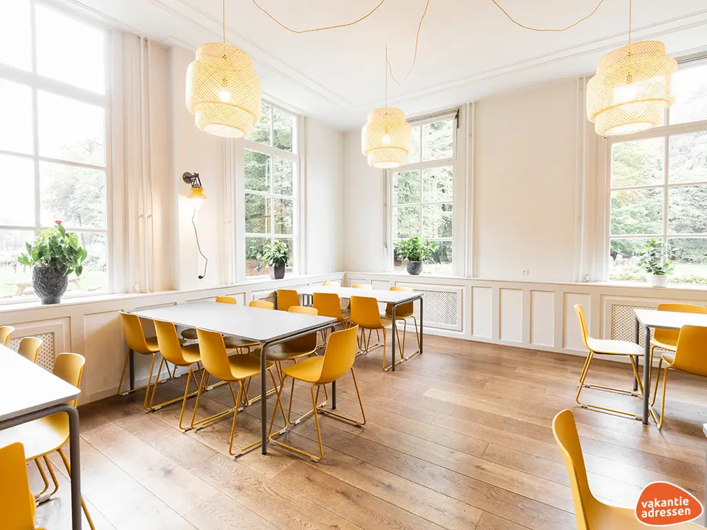 Vakantiewoning in Apeldoorn (Gelderland) voor 94 personen met 7 slaapkamers.