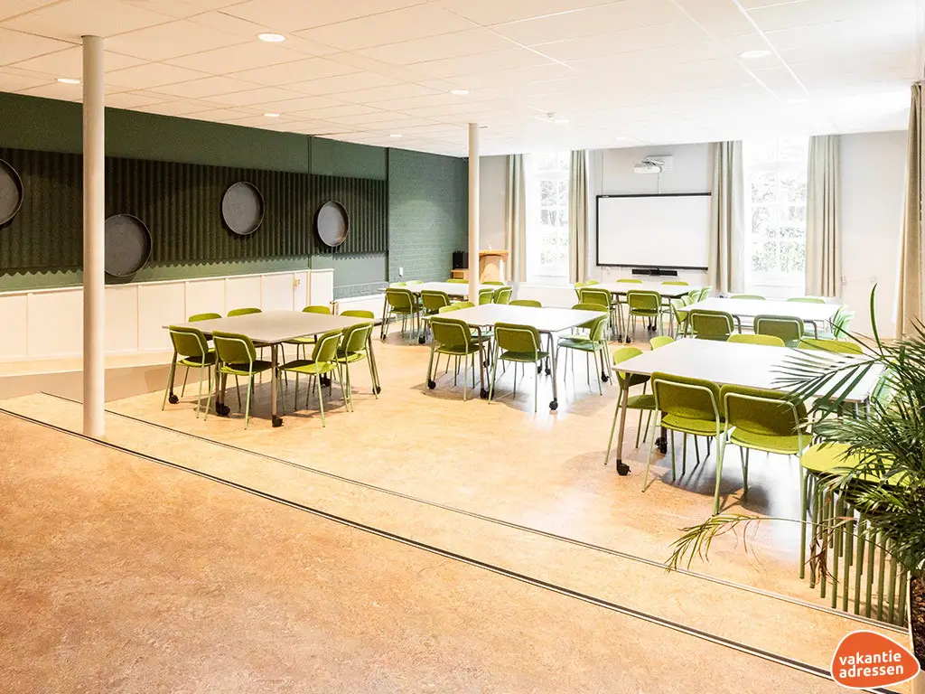 Vakantiewoning in Apeldoorn (Gelderland) voor 94 personen met 7 slaapkamers.