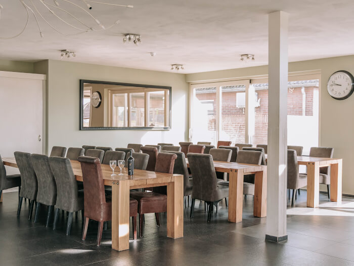 Vakantiewoning in Veulen (Limburg) voor 35 personen met 12 slaapkamers.