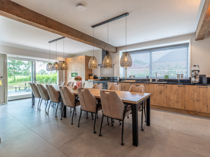 Vakantiewoning in Hengevelde (Overijssel) voor 16 personen met 7 slaapkamers.