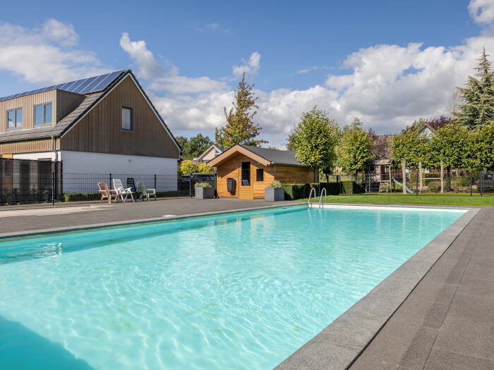 Vakantiewoning in Klimmen (Limburg) voor 12 personen met 5 slaapkamers.