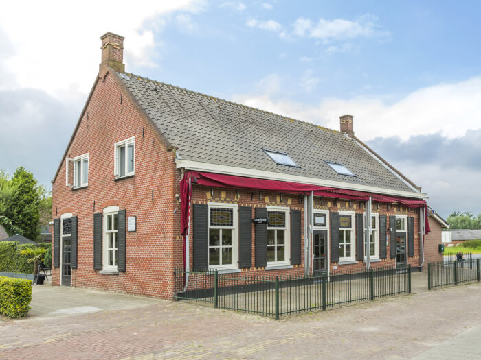 Vakantiewoning in Hilvarenbeek (Noord-Brabant) voor 16 personen met 8 slaapkamers.