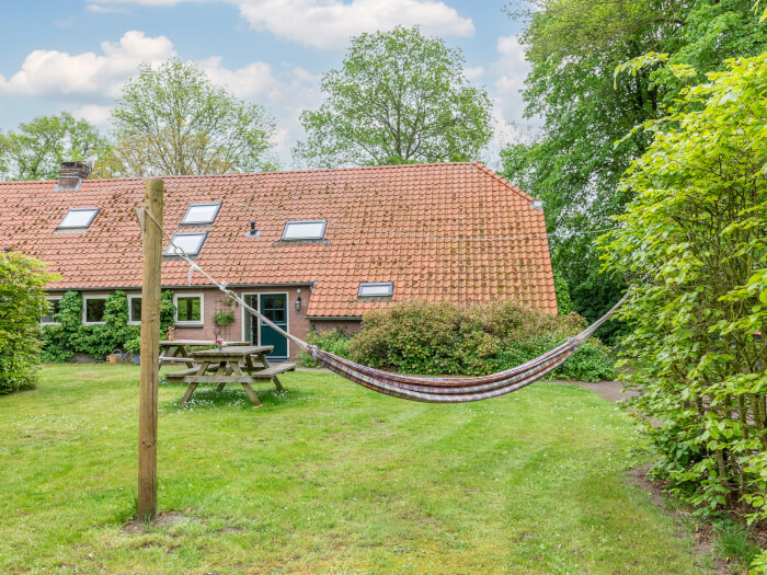 Vakantiewoning in Zorgvlied (Drenthe) voor 12 personen met 4 slaapkamers.