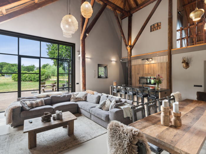 Vakantiewoning in Heemskerk (Noord-Holland) voor 15 personen met 6 slaapkamers.