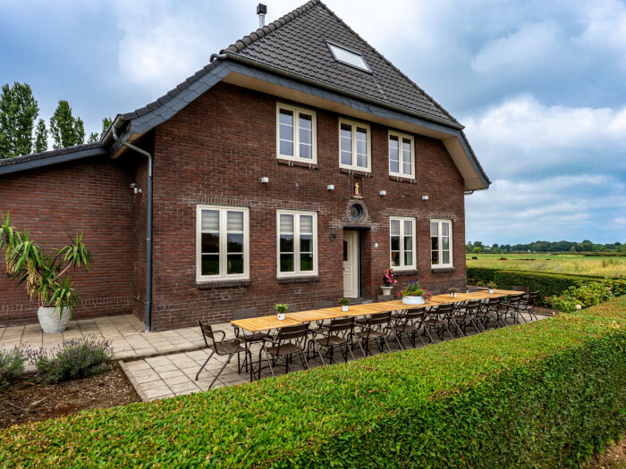 Vakantiewoning in Slenaken (Limburg) voor 20 personen met 8 slaapkamers.
