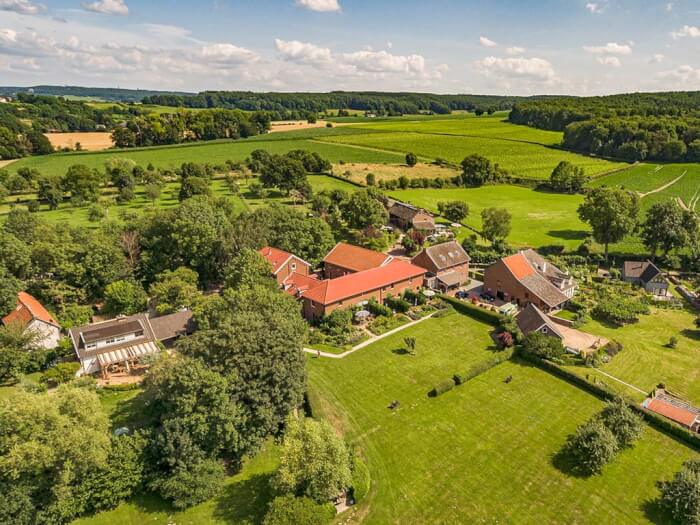 Vakantiewoning in Vijlen (Limburg) voor 12 personen met 6 slaapkamers.
