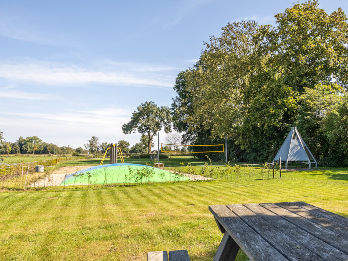 Vakantiewoning in Giethoorn (Overijssel) voor 22 personen met 8 slaapkamers.