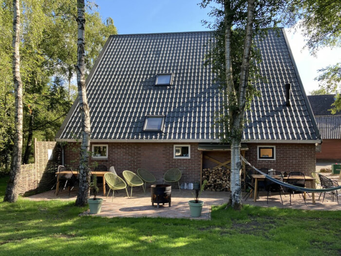 Vakantiewoning in Schoonloo (Drenthe) voor 12 personen met 4 slaapkamers.