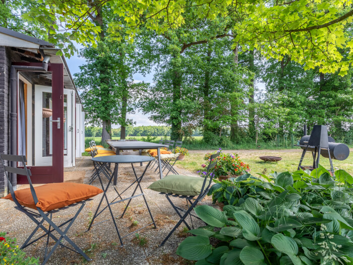 Vakantiewoning in Laag Zuthem (Overijssel) voor 15 personen met 11 slaapkamers.