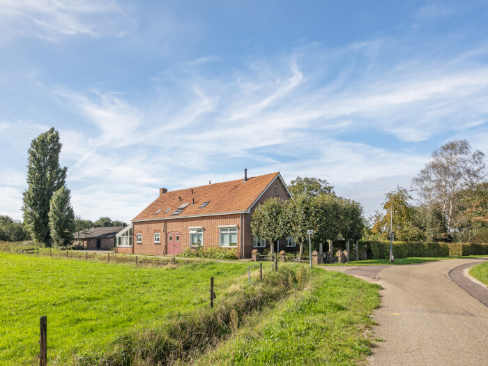 Vakantiewoning in Baarle-Nassau (Noord-Brabant) voor 10 personen met 4 slaapkamers.