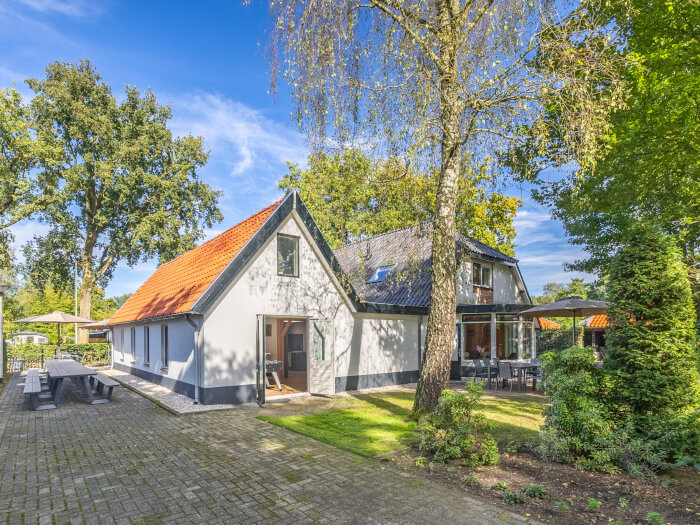 Vakantiewoning in Putten (Gelderland) voor 22 personen met 9 slaapkamers.