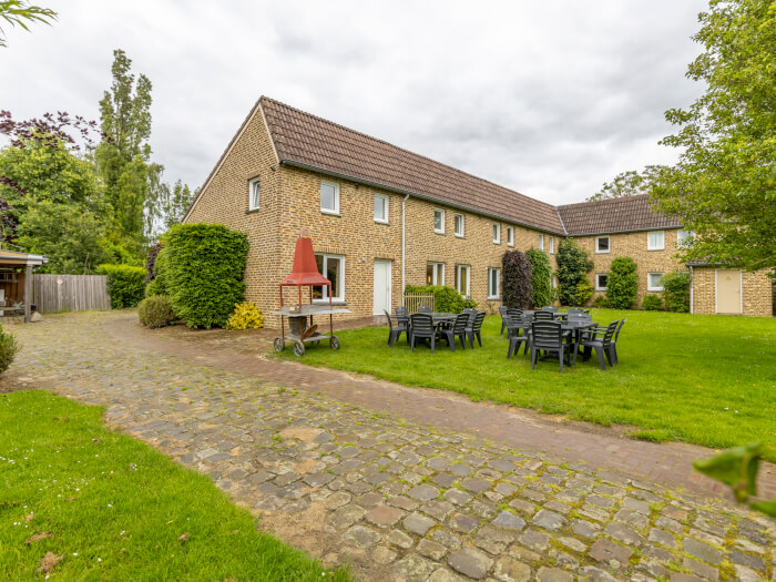 Vakantiewoning in Gulpen (Limburg) voor 25 personen met 12 slaapkamers.