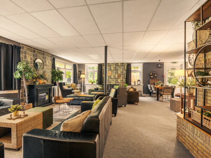 Vakantiewoning in Schoonloo (Drenthe) voor 28 personen met 18 slaapkamers.