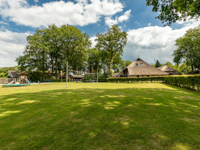 Vakantiewoning in Zuidwolde (Drenthe) voor 20 personen met 9 slaapkamers.