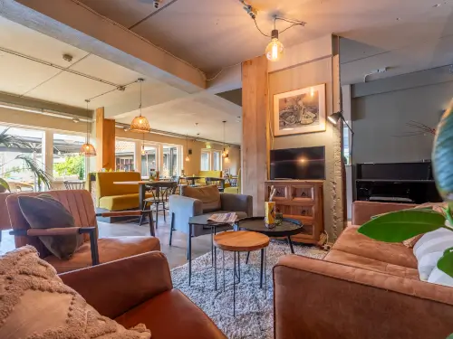 Luxe familie accommodatie aan het water, vlakbij IJsselmeer