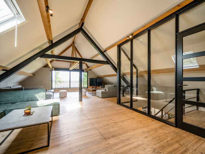 Vakantiewoning in Oijen (Noord-Brabant) voor 22 personen met 9 slaapkamers.