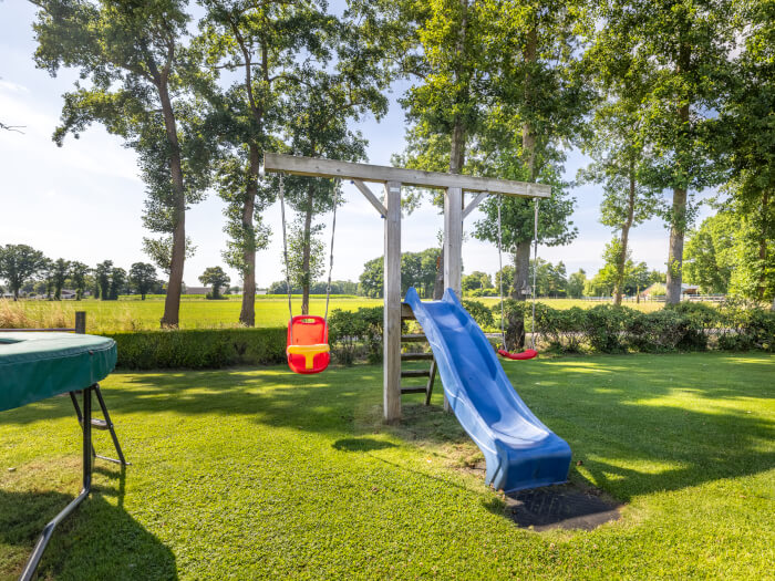 Vakantiewoning in Otterlo (Gelderland) voor 16 personen met 8 slaapkamers.