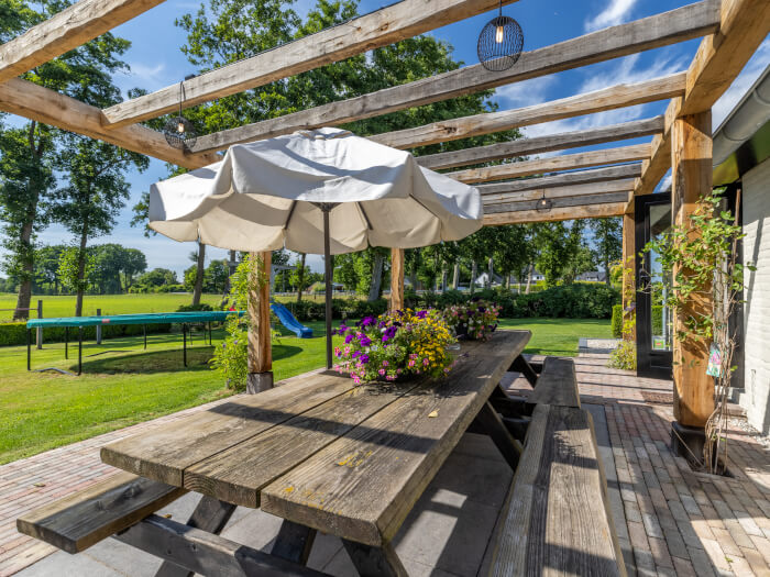 Vakantiewoning in Otterlo (Gelderland) voor 16 personen met 8 slaapkamers.