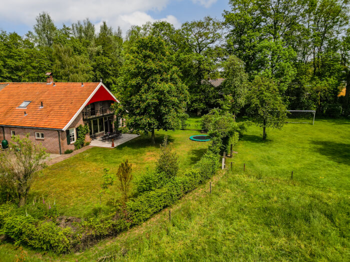Vakantiewoning in Lievelde (Gelderland) voor 12 personen met 5 slaapkamers.