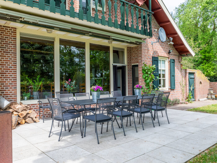 Vakantiewoning in Lievelde (Gelderland) voor 12 personen met 5 slaapkamers.