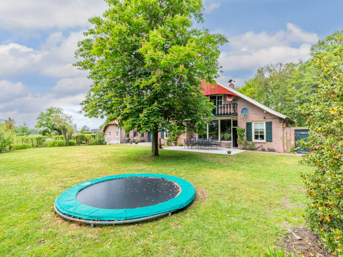 Vakantiewoning in Lievelde (Gelderland) voor 12 personen met 5 slaapkamers.