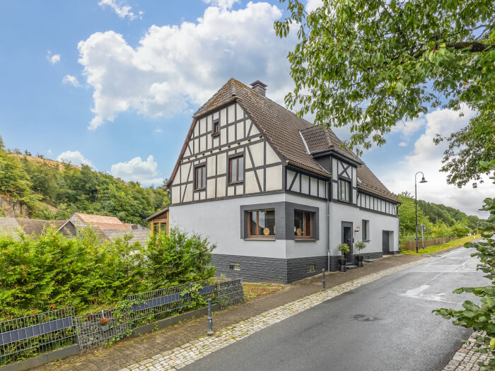 Vakantiewoning in Deifeld (Noordrijn-Westfalen) voor 12 personen met 4 slaapkamers.