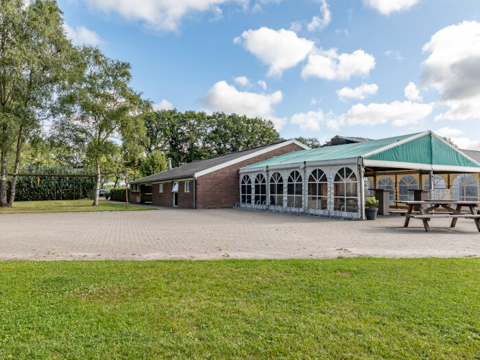 Vakantiewoning in Zwiggelte (Drenthe) voor 36 personen met 2 slaapkamers.