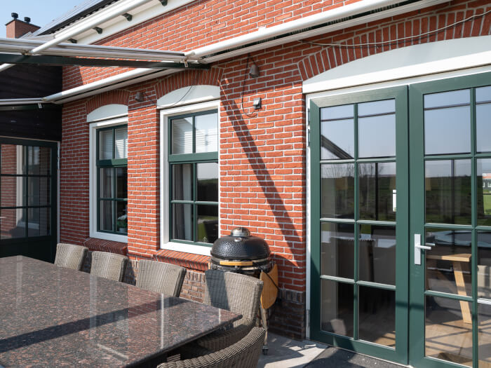 Vakantiewoning in Colijnsplaat (Zeeland) voor 10 personen met 5 slaapkamers.