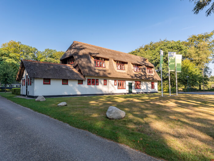 Vakantiewoning in Appelscha (Friesland) voor 30 personen met 14 slaapkamers.