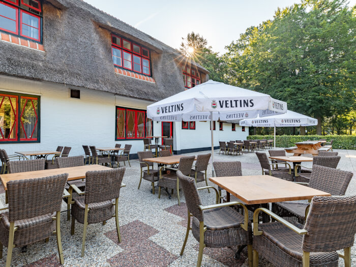 Vakantiewoning in Appelscha (Friesland) voor 30 personen met 14 slaapkamers.