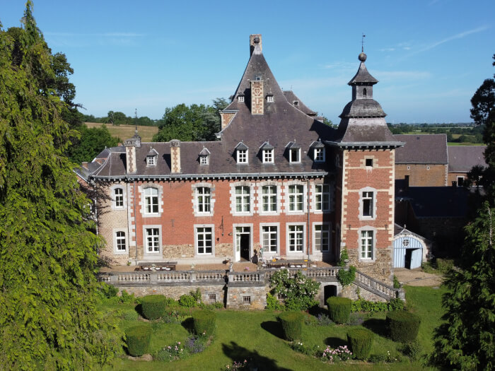 Vakantiewoning in Blegny (Limburg) voor 23 personen met 11 slaapkamers.