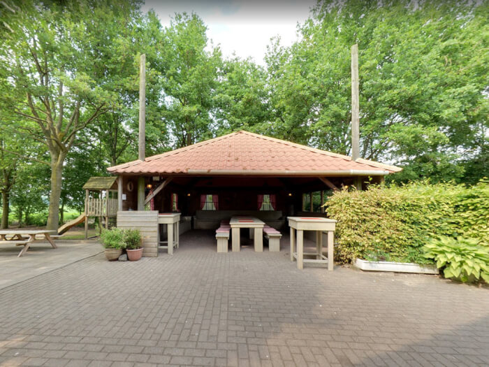 Vakantiewoning in Wijchen (Noord-Brabant) voor 25 personen met 7 slaapkamers.