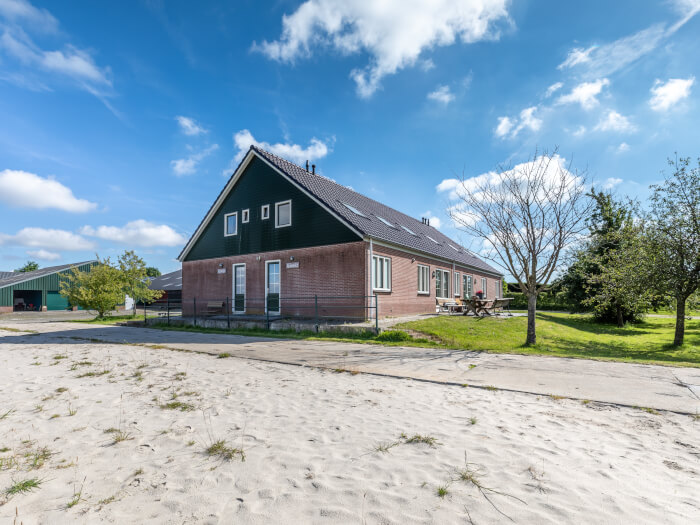 Vakantiewoning in Genemuiden (Overijssel) voor 32 personen met 10 slaapkamers.