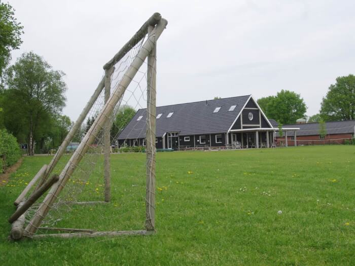 Vakantiewoning in Wekerom (Gelderland) voor 40 personen met 8 slaapkamers.