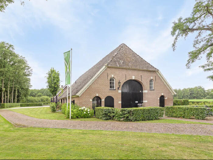 Vakantiewoning in Ruurlo (Gelderland) voor 22 personen met 9 slaapkamers.