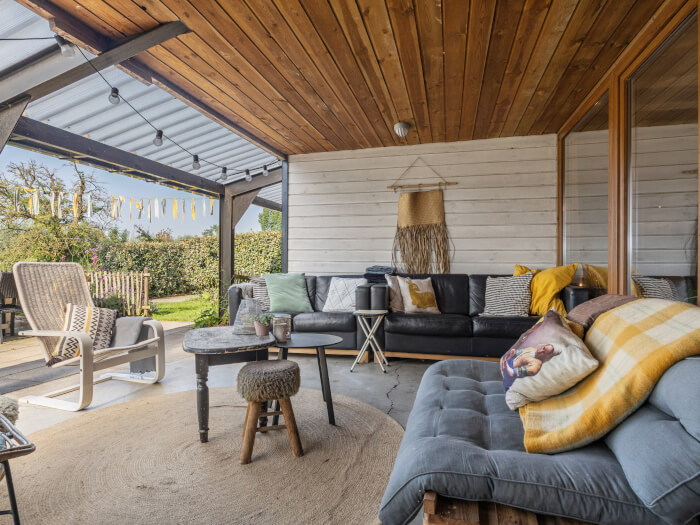 Vakantiewoning in Kesteren (Gelderland) voor 30 personen met 12 slaapkamers.