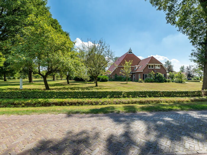 Vakantiewoning in Appelscha (Friesland) voor 50 personen met 9 slaapkamers.