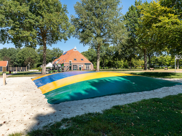 Vakantiewoning in Appelscha (Friesland) voor 50 personen met 9 slaapkamers.