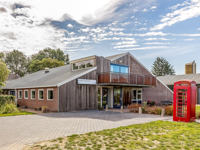 Vakantiewoning in Vollenhove (Overijssel) voor 22 personen met 10 slaapkamers.