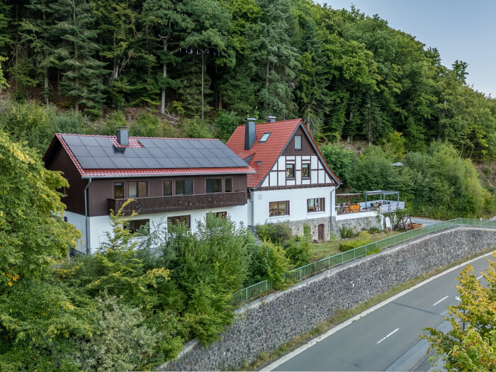 Vakantiewoning in Marsberg (Noordrijn-Westfalen) voor 16 personen met 8 slaapkamers.