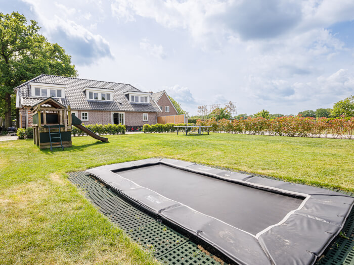 Vakantiewoning in Eibergen (Gelderland) voor 12 personen met 5 slaapkamers.
