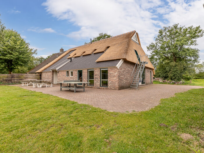 Vakantiewoning in IJhorst (Overijssel) voor 25 personen met 4 slaapkamers.