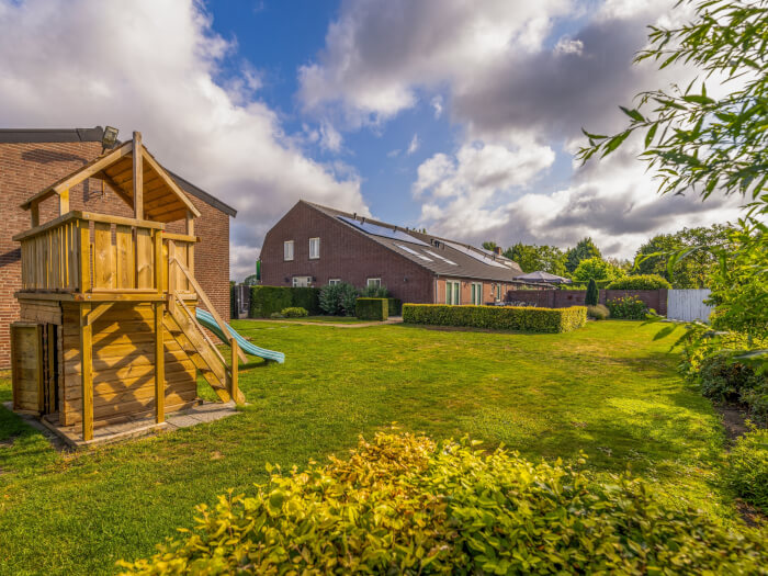 Vakantiewoning in Meterik (Limburg) voor 14 personen met 7 slaapkamers.