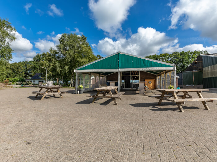 Vakantiewoning in Zwiggelte (Drenthe) voor 20 personen met 2 slaapkamers.