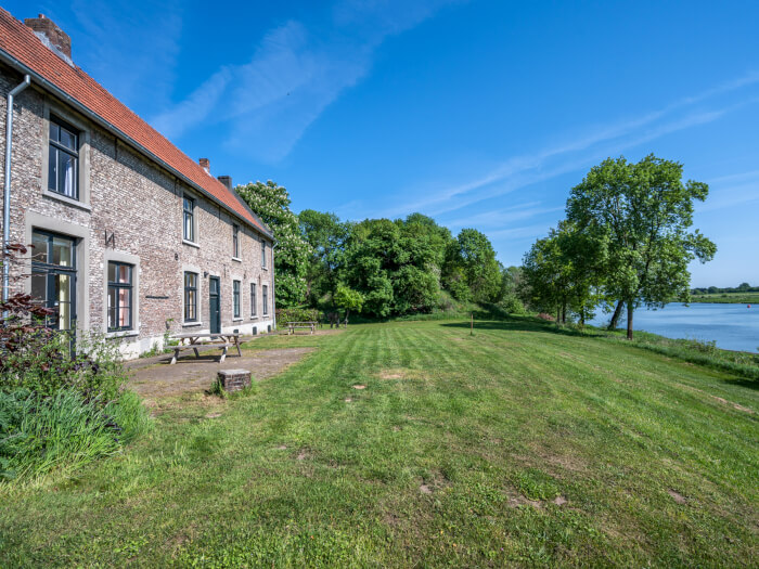 Vakantiewoning in Grubbenvorst (Limburg) voor 14 personen met 6 slaapkamers.
