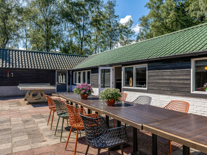Vakantiewoning in Putten (Gelderland) voor 66 personen met 12 slaapkamers.